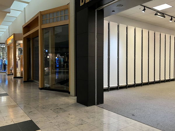 Lansing Mall - Aug 13 2022